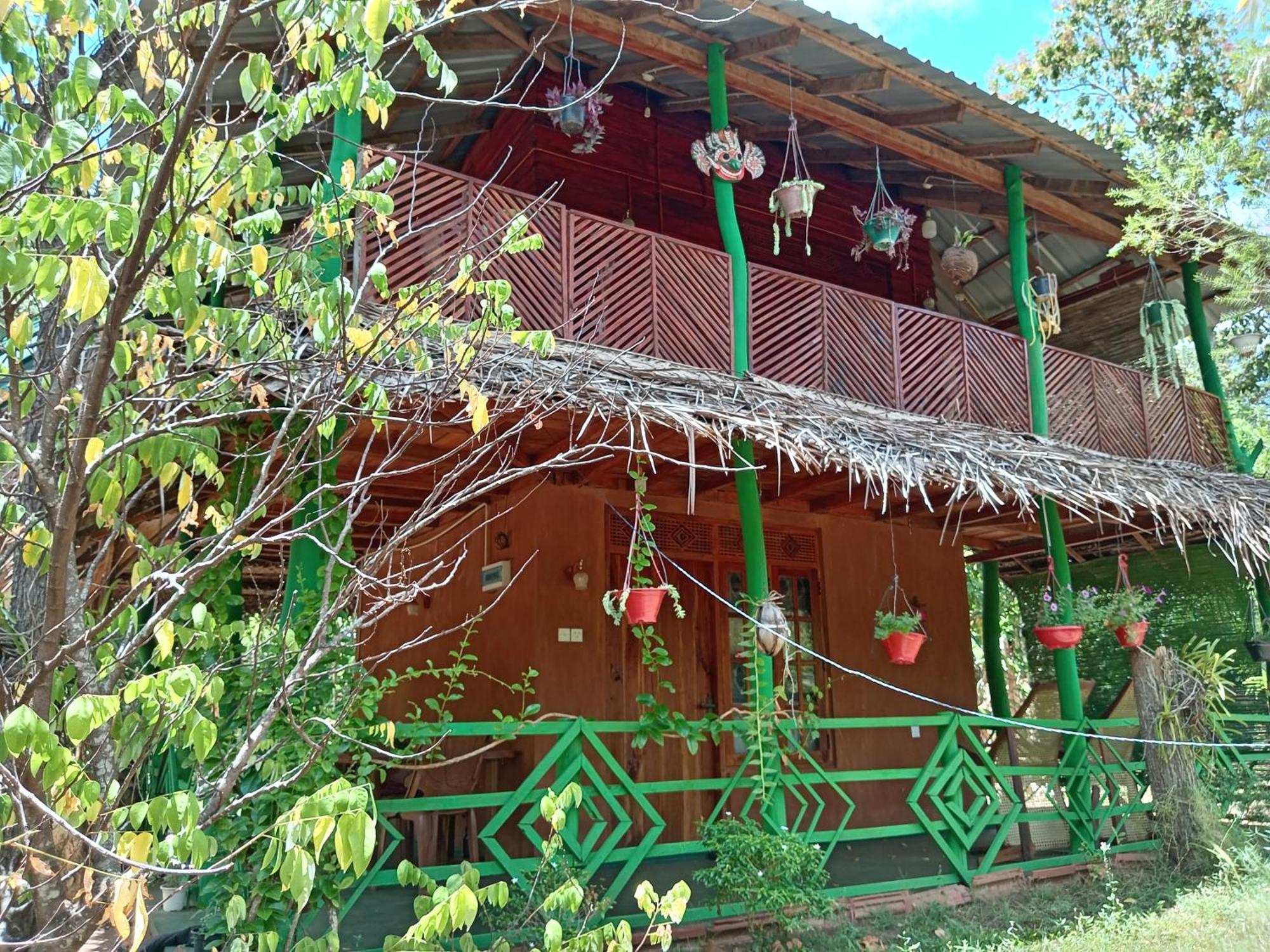 Sigiri Lion Eco Palace Sigiriya Exterior photo